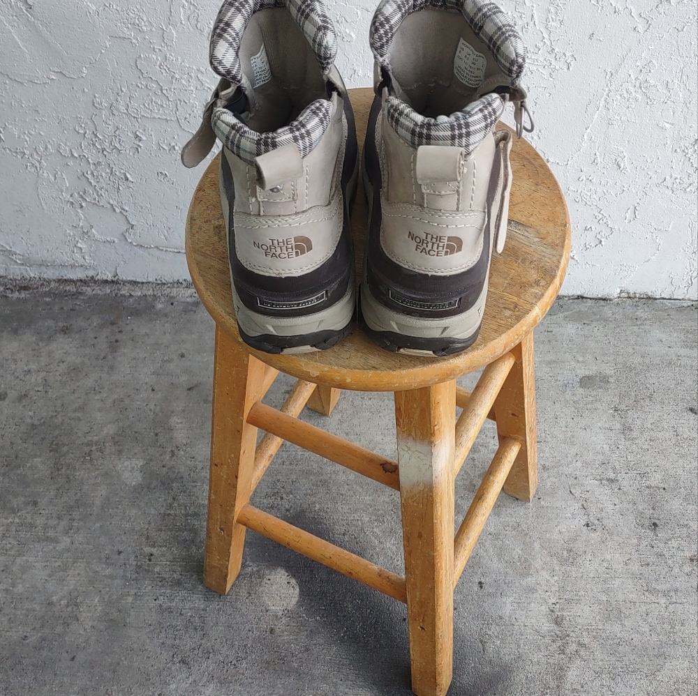 North face women's boots